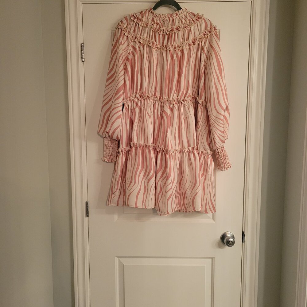 Eloquii Pink & white Satin Dress with Ruffle Size 14/16 - Picture 3 of 11